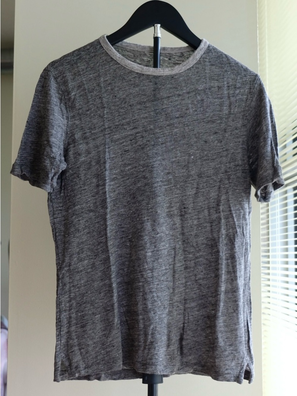 Club Monaco Linen Heather Gray Short Sleeve Crew Tee